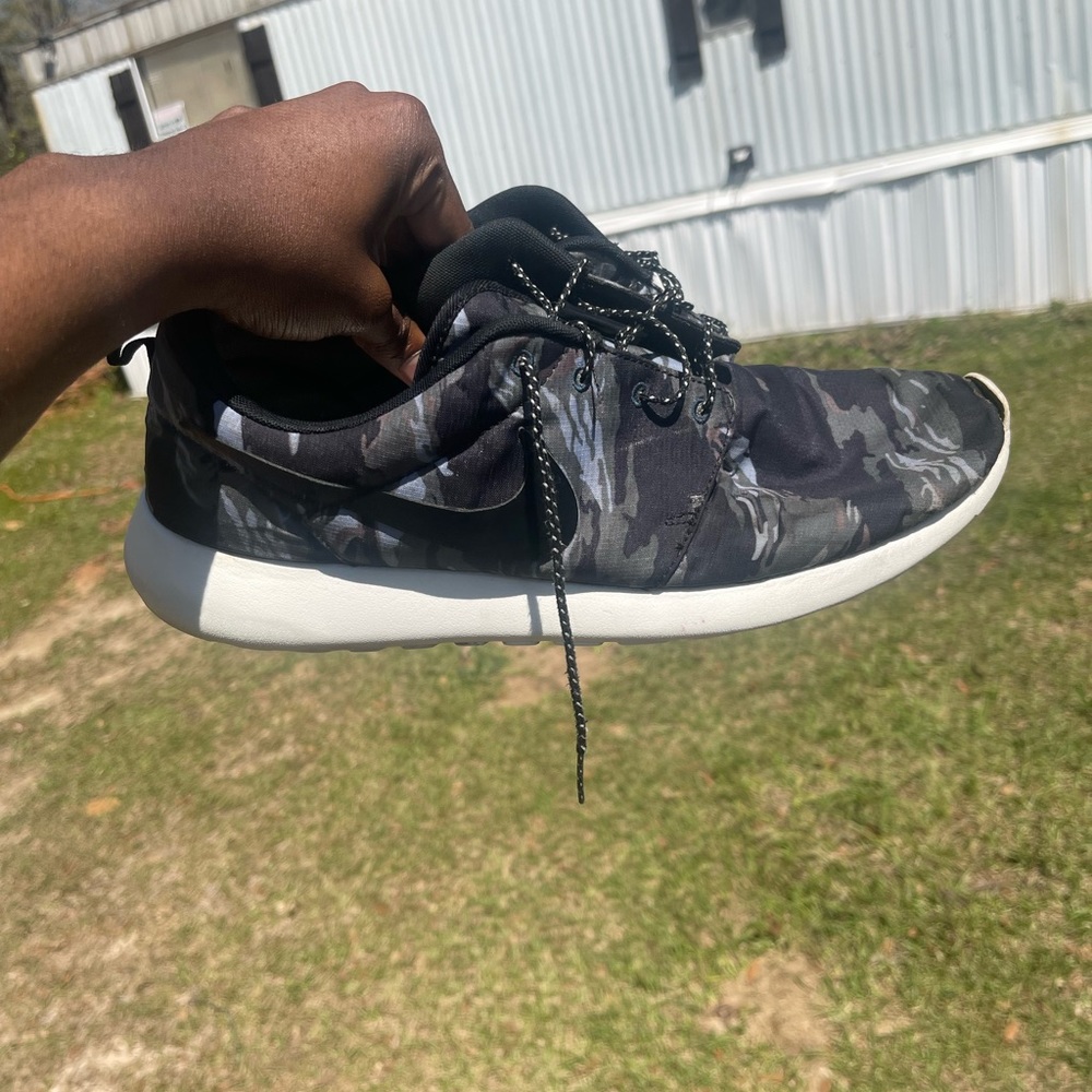 Nike Roshe Run Shoes (Size 13) (Dark Blue Camo)